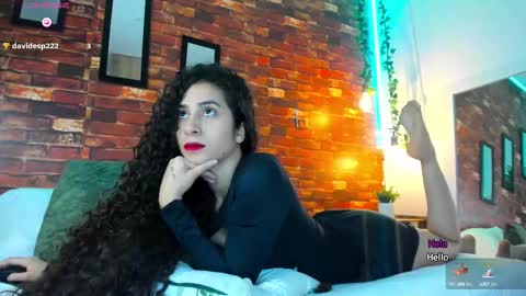 Bella Ponce  online show from 22, 12, 2024