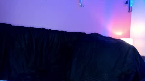 Snapshot of bella_ponce1 chatting on 11, 11, 2025 Bella Ponce online show from 11, 11, 2025