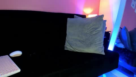 Snapshot of bella_ponce1 chatting on 16, 11, 2025 Bella Ponce online show from 16, 11, 2025