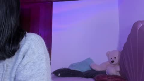 Snapshot of bella_sun_ chatting on 8, 2, 2025 Valeria Model Independent online show from 8, 2, 2025