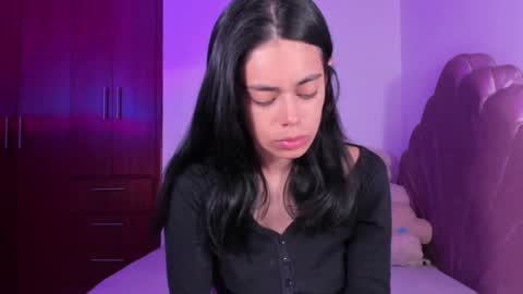 Snapshot of bella_sun_ chatting on 9, 10, 2025 Valeria Model Independent online show from 9, 10, 2025