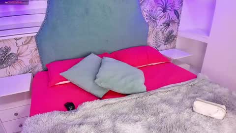 Bella Becca  online show from 21, 12, 2024