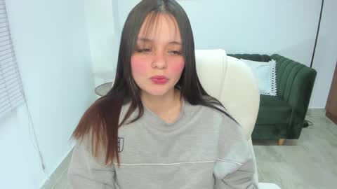  Bella Hadid  online show from 13, 2, 2025