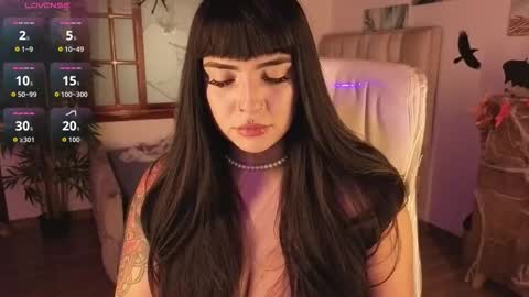 Snapshot of bellaa_miller chatting on 26, 10, 2025 Bella online show from 26, 10, 2025