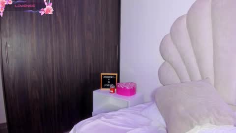 Snapshot of bellaadajud chatting on 21, 10, 2025 Bella Dajud online show from 21, 10, 2025