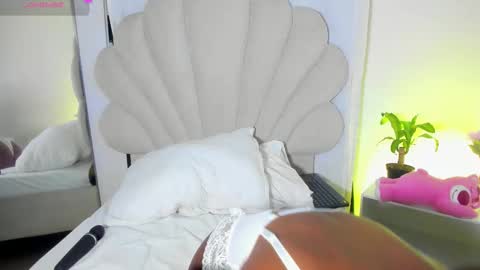 Snapshot of bellaadajud chatting on 24, 3, 2026 Bella Dajud online show from 24, 3, 2026