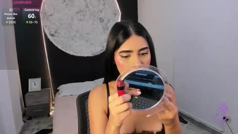 bellaastorm online show from 16, 10, 2025