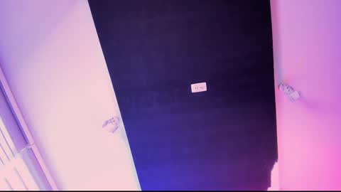 bellaastorm online show from 30, 10, 2025