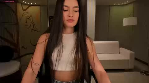 Bella  online show from 13, 9, 2025