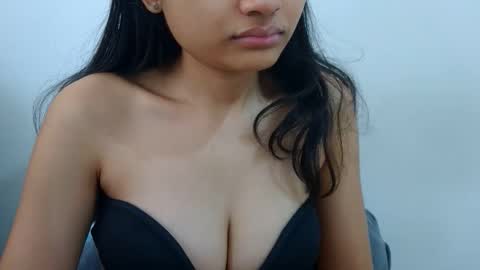 bellacrystall online show from 14, 1, 2026