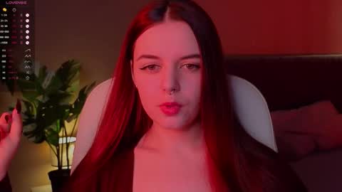 belladevile_ online show from 3, 10, 2025