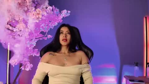 Bella online show from 2, 11, 2025