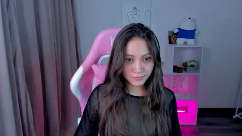 bellalovesss online show from 2, 3, 2025