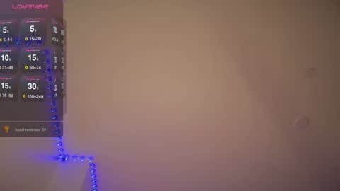 Bella Monroe online show from 1, 12, 2025