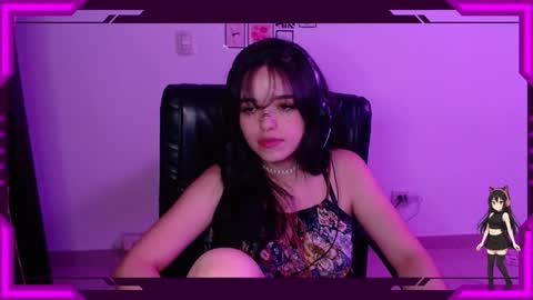 Bella Monteluna online show from 24, 10, 2025