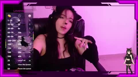 Bella Monteluna online show from 31, 10, 2025