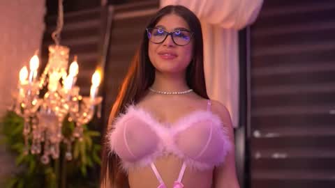 Bella online show from 13, 10, 2025