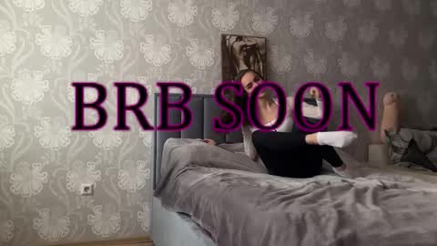 bellaparker_ online show from 27, 10, 2025