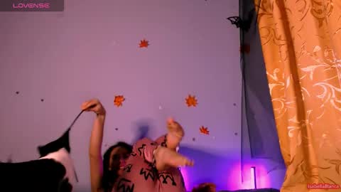 bellaqueen0701 online show from 6, 11, 2025