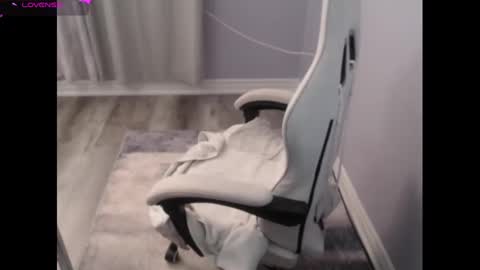 Snapshot of bellastar84 chatting on 22, 10, 2025 Starr40 online show from 22, 10, 2025