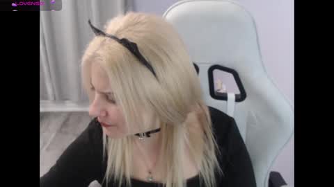 Snapshot of bellastar84 chatting on 28, 10, 2025 Starr40 online show from 28, 10, 2025