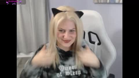 Snapshot of bellastar84 chatting on 29, 10, 2025 Starr40 online show from 29, 10, 2025