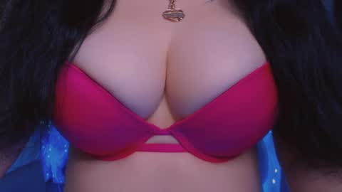 Hello I am kind friendly and cute girl online show from 23, 1, 2025
