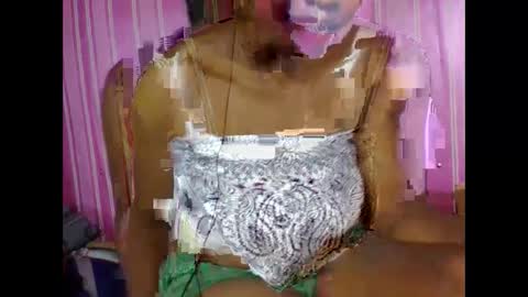 Snapshot of bellemiahxx chatting on 4, 12, 2024 bellemiahXx online show from 4, 12, 2024