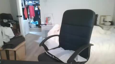 Snapshot of bellequeue19758 chatting on 19, 11, 2025 bellequeue19758 online show from 19, 11, 2025