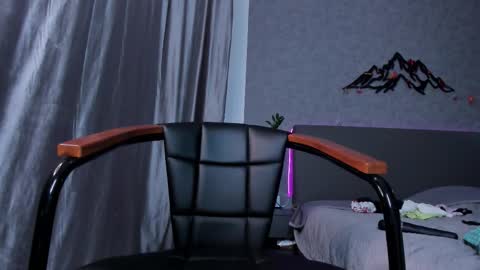 A girl from your  dreams online show from 29, 11, 2025