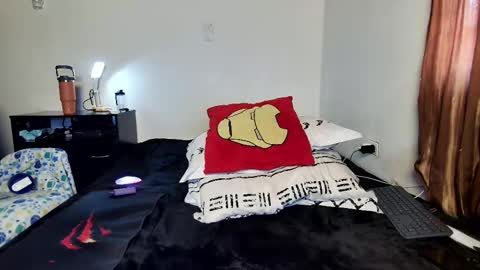 Snapshot of ben_blaze chatting on 15, 2, 2025 BEN online show from 15, 2, 2025