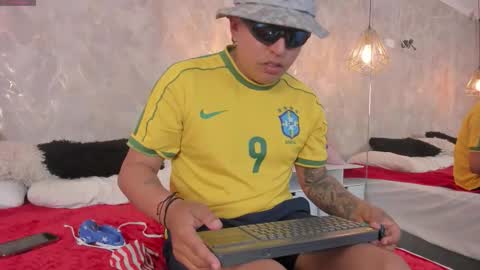 BENITO AND KENDALL online show from 12, 2, 2026