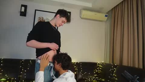 Snapshot of benjamin_ar chatting on 18, 12, 2025 benjamin_ar online show from 18, 12, 2025