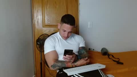 benjamin_isaac online show from 3, 2, 2025