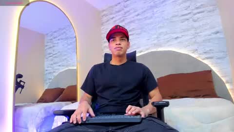 BENJAMIN online show from 28, 2, 2025