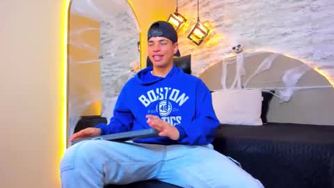 BENJAMIN online show from 23, 10, 2025