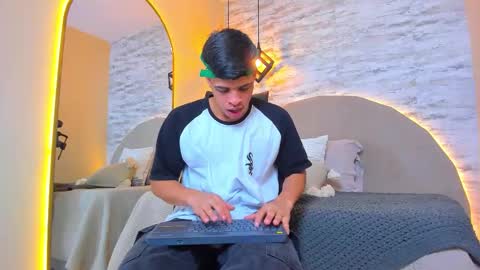 BENJAMIN online show from 20, 11, 2025