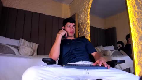 BENJAMIN online show from 23, 12, 2025