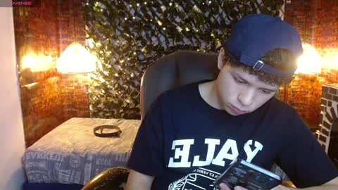 BENJAMIN online show from 4, 1, 2025