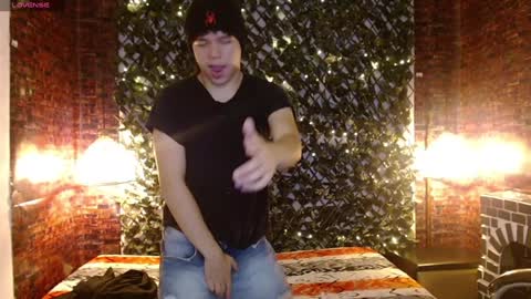 BENJAMIN online show from 10, 1, 2025