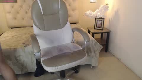 BENJAMIN online show from 15, 1, 2025