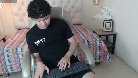 BENJAMIN online show from 2, 2, 2025