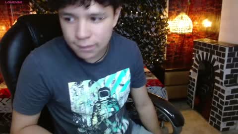 BENJAMIN online show from 4, 2, 2025