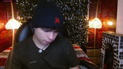 BENJAMIN online show from 7, 2, 2025