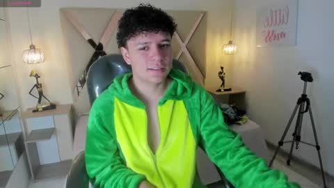 BENJAMIN online show from 4, 10, 2025