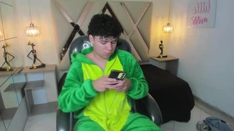 BENJAMIN online show from 8, 10, 2025