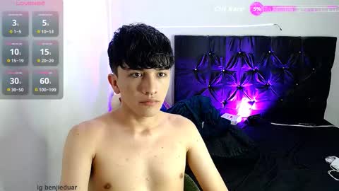 Benji Hoter online show from 2, 11, 2025