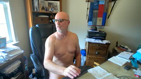 Snapshot of benstrokinit2 chatting on 12, 3, 2025 benstrokinit2 online show from 12, 3, 2025