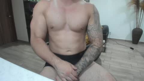 Snapshot of benthebodybuilder chatting on 12, 12, 2024 Ben Braxton online show from 12, 12, 2024