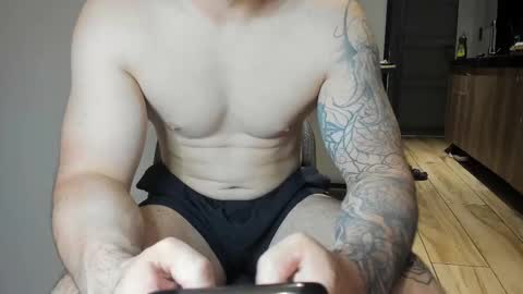 Snapshot of benthebodybuilder chatting on 15, 10, 2025 Ben Braxton online show from 15, 10, 2025